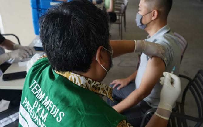 11.300 Nakes di Kabupaten Tangerang akan Disuntik Vaksin Dosis Keempat Covid-19