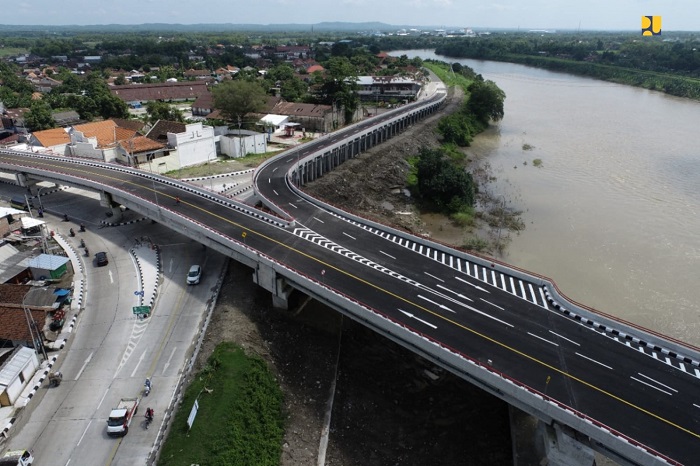 Perlancar Arus mudik Lebaran, Basuki Hadimuljono Resmikan Jembatan Ploso Jombang