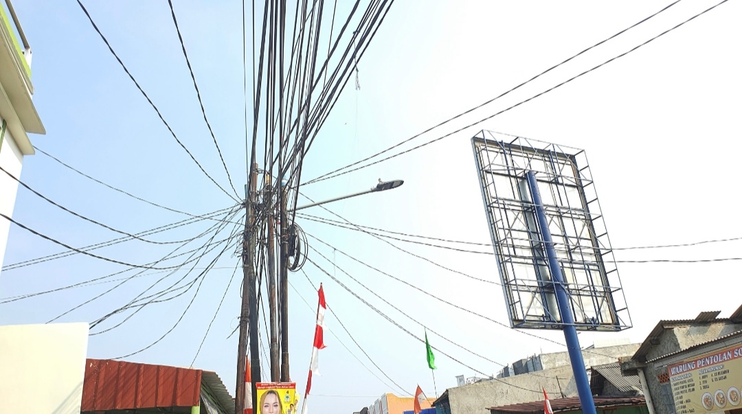 Kabel Semrawut di Kota Bekasi Bertahap Dirapihkan, Dinas Bina Marga: Sedang Bangun Jaringan Bawah Tanah