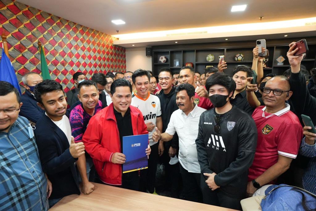 Masyarakat Pecinta Sepak Bola Indonesia Menaruh Harapan Besar Kepada Erick Thohir Pimpin PSSI