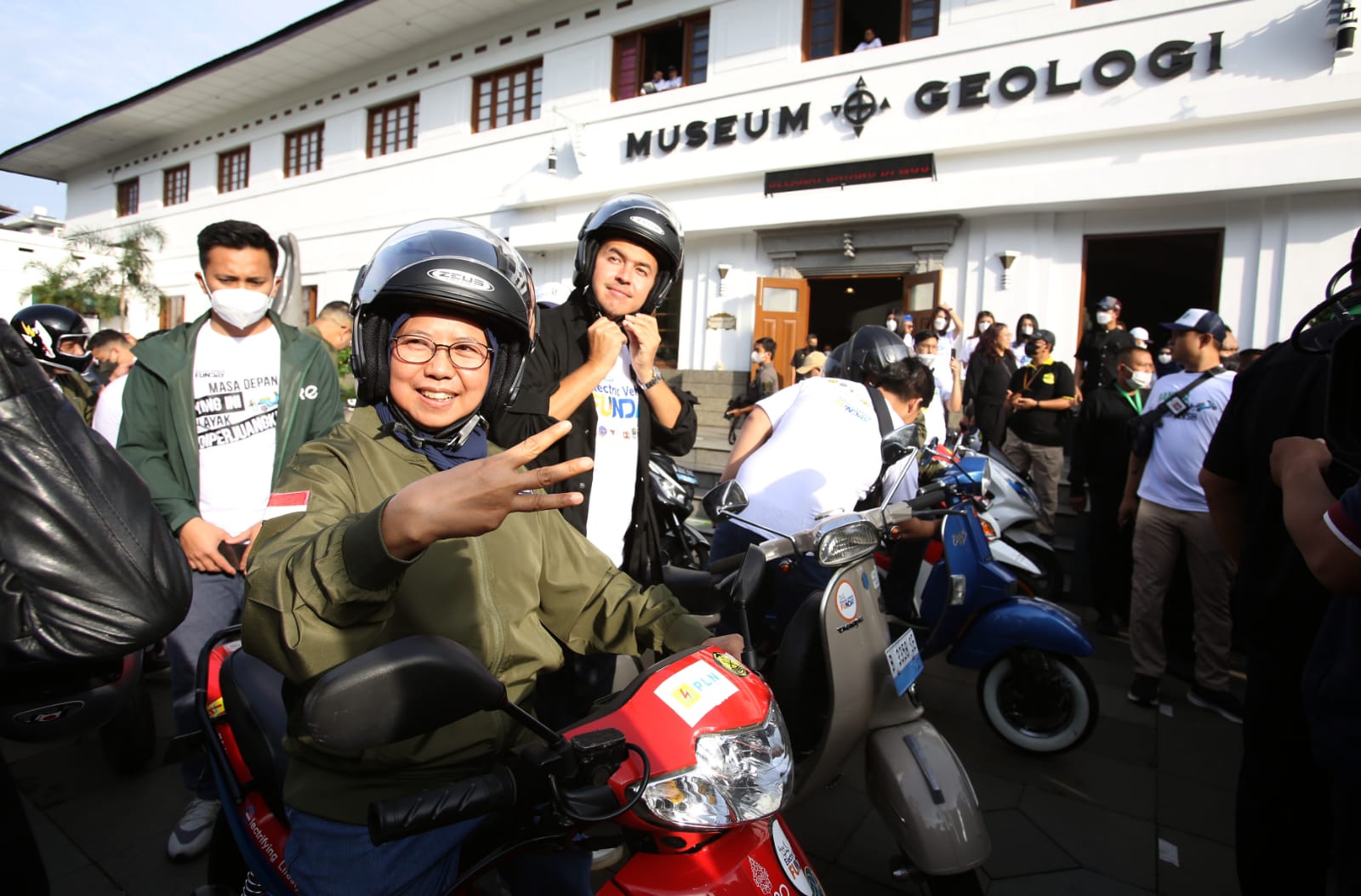 Kolaborasi Gelar EV Fun Day di Bandung, PLN Siap Akselerasi Ekosistem Kendaraan Listrik