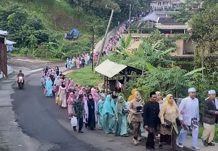 Viral Rombongan Pengantin Pria Berjumlah 3.000 Orang, Ridwan Kamil: Indahnya Prosesi Menikah