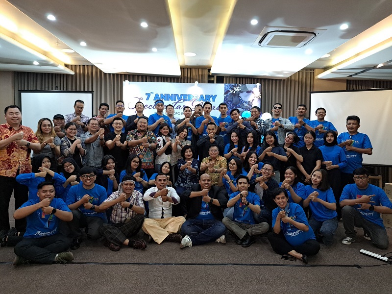 Rayakan Ultah ke-7, Hotel 88 Kopo Sebar Kebahagiaan Bersama Rumah Lansia Tulus Kasih Bandung