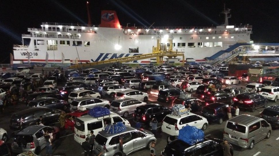 Pelabuhan Merak Alami Antrian Panjang, Begini Respon Presiden Jokowi