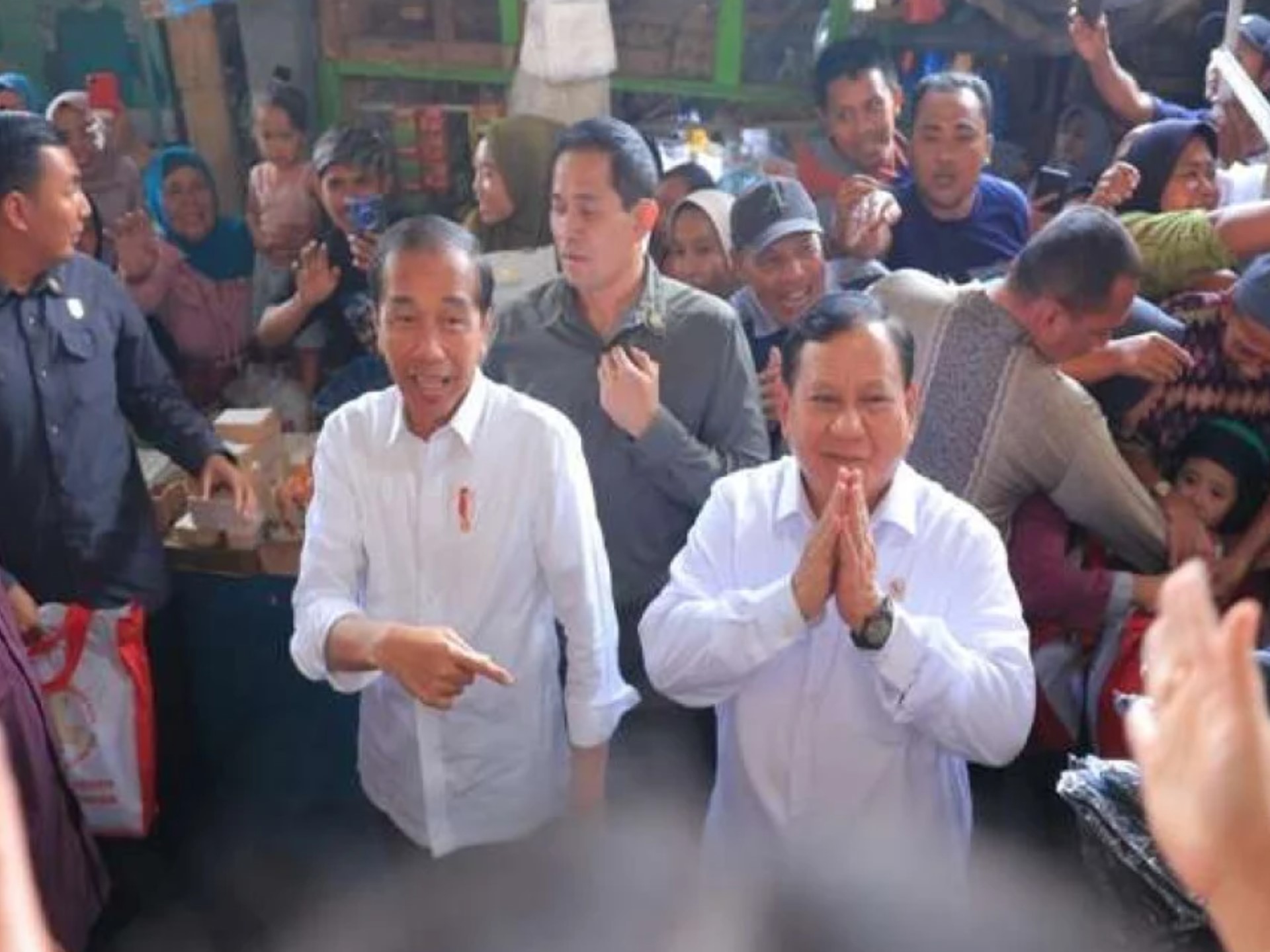 Pengamat: Jokowi Jangan ikut Campur di Pemerintahan Prabowo-Gibran!