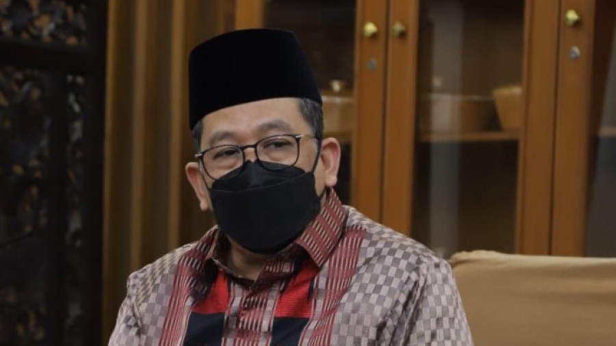 Wamenag Desak Polisi Proses Hukum Penyebar Meme Stupa Borobudur Mirip Jokowi, Termasuk Roy Suryo?