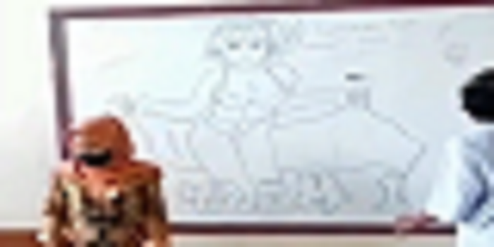 Viral Siswa SMA Gambar Wanita Berbikini di Papan Tulis Saat Ada Guru di Kelas, Netizen: Gak Ada Adab!