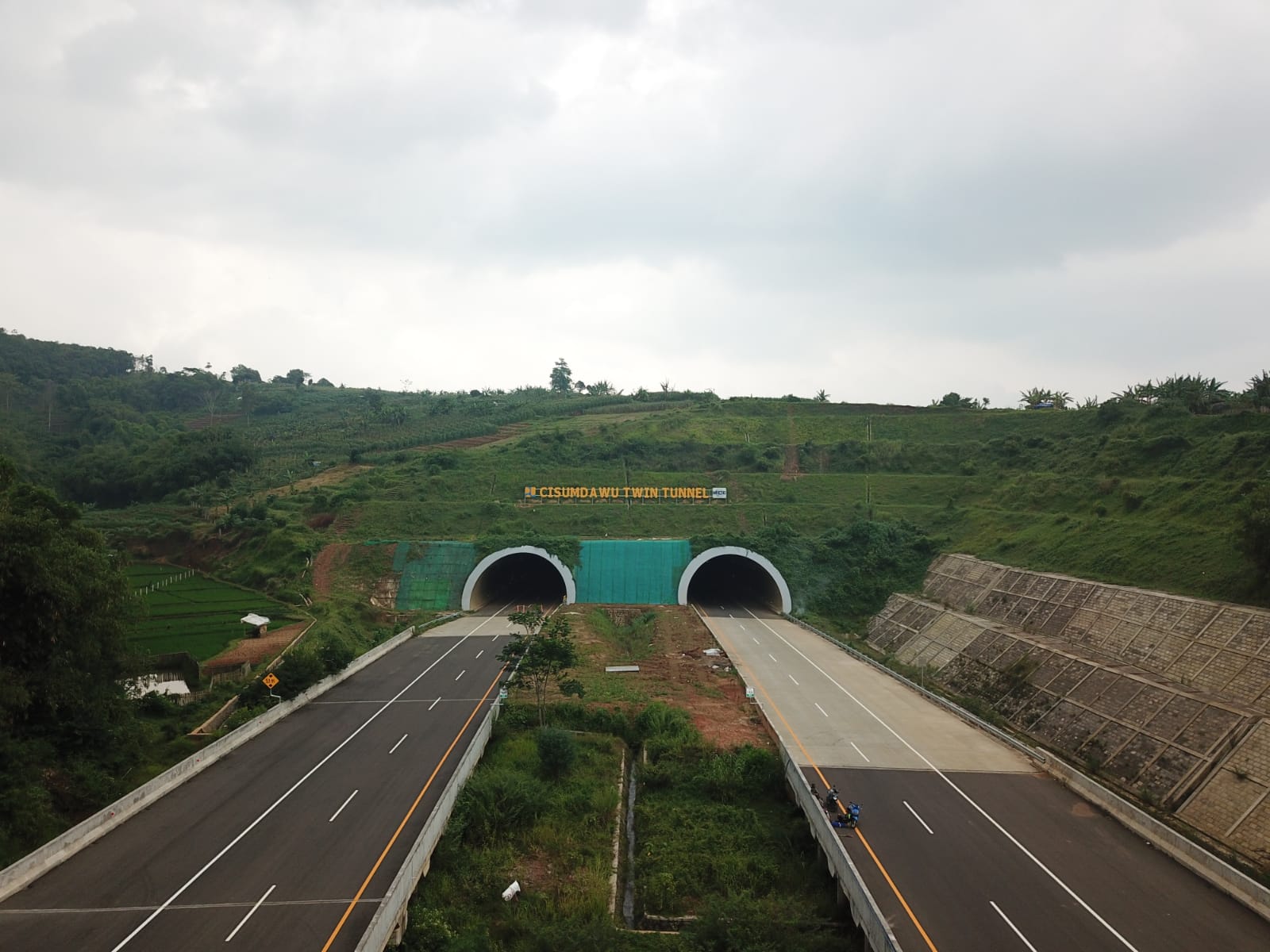 Brantas Abipraya Berkontribusi Bangun Tol dengan Terowongan Kembar Pertama di Indonesia