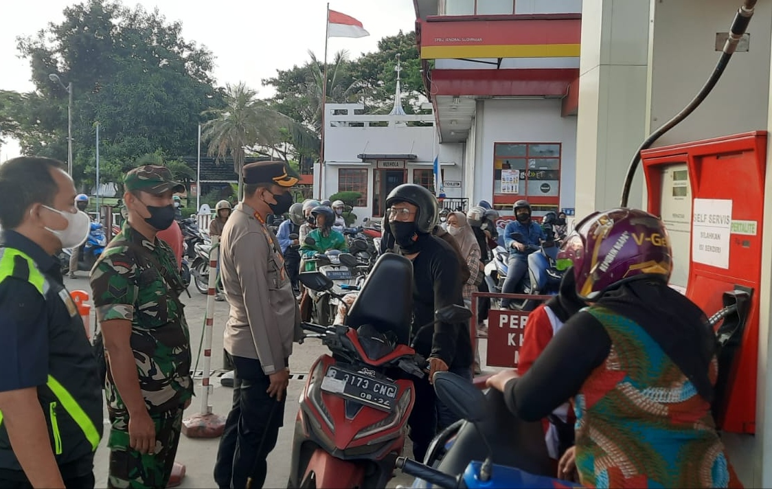 BBM Resmi Naik, Polres Metro Tangerang Kota Perketat Keamanan di SPBU