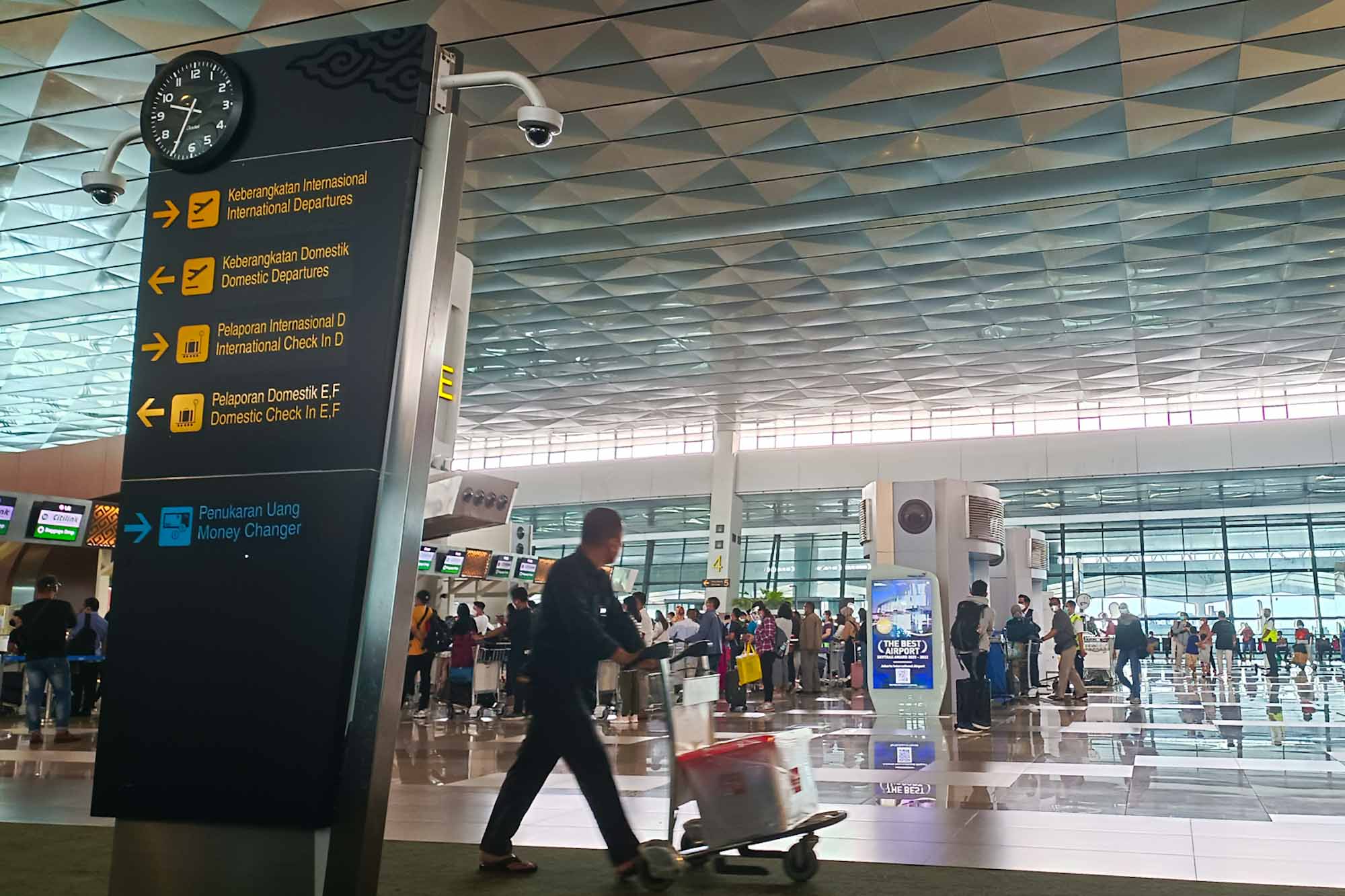 Viral! Cerita Turis Taiwan Mengaku Diperas Bea Cukai Bandara Rp58 Juta!