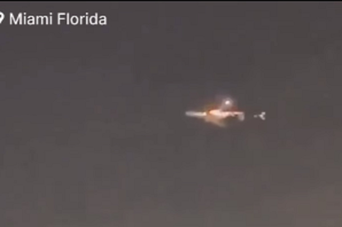 Detik-detik Pesawat Kargo Atlas Air Terbakar saat Penerbangan