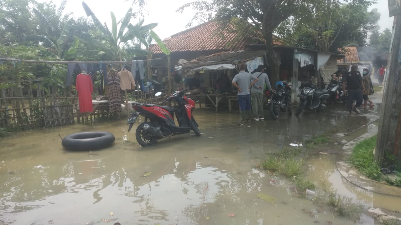Dapat Kiriman Air dari Bogor, Satu Desa di Kabupaten Bekasi Banjir Hingga 1 Meter