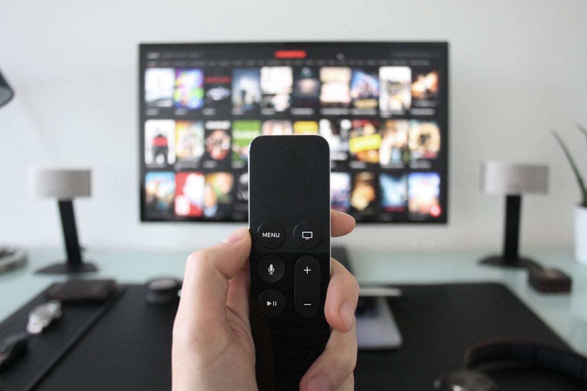 6 Rekomendasi Smart TV Terbaik 2024 di Pasaran, Harga Murah dan Terjangkau!