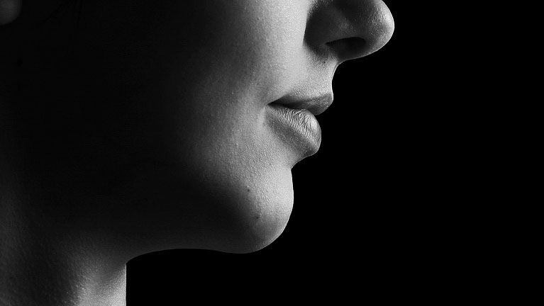 Mengapa Bibir Hitam padahal Tidak Merokok, Ini Penyebab dan Solusinya