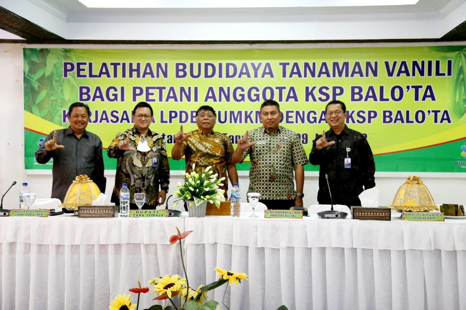Tumbuhkan Ekonomi Anggota Koperasi, LPDB-KUMKM Berikan Pelatihan Petani Vanili di KSP Balo' Toraja