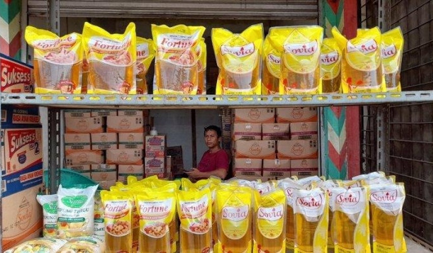 Minyak Goreng Langka di Pasaran, Kapolri Lihat Langsung Produksi Pabrik Migor di Bekasi