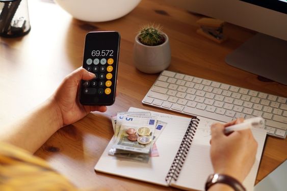Rekomendasi Aplikasi Pinjaman Online yang Langsung Cair dengan Syarat Mudah, Limit Bisa Sampai Rp 25 Juta!