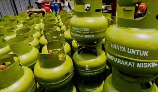 Kelangkaan Gas Elpiji, Pertamina Tambah Pasokan 700 Ribu Tabung Gas Melon 3 Kg 