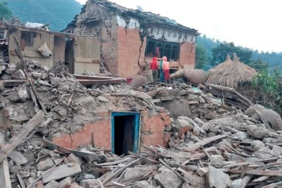 Korban Tewas Gempa Nepal 6,4 SR Capai 157 Orang