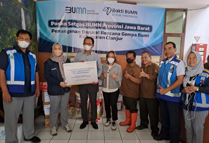 Jamkrindo Salurkan Bantuan Tanggap Darurat Gempa di Cianjur dan Sukabumi