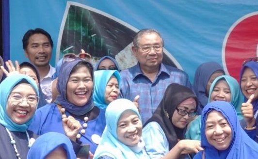Nostalgia SBY ke Madiun, Makan Nasi Pecel 99 Sambil Kenang Almarhumah Ani Yudhoyono