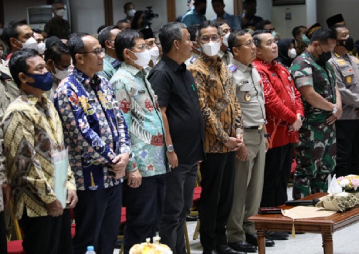 Jokowi Serahkan Sertifikat Tanah, Ketua DPRD DKI: Haknya Masyarakat Harus Dihargai dan Transparan
