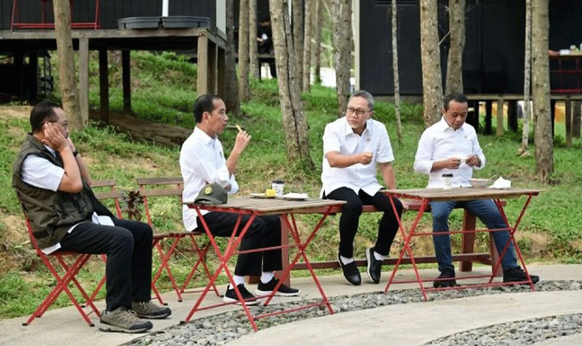 Bermalan di IKN Bersama Sejumlah Menteri, Sarapan Presiden Jokowi Sukun Goreng, Rebusan, dan Teh Hangat