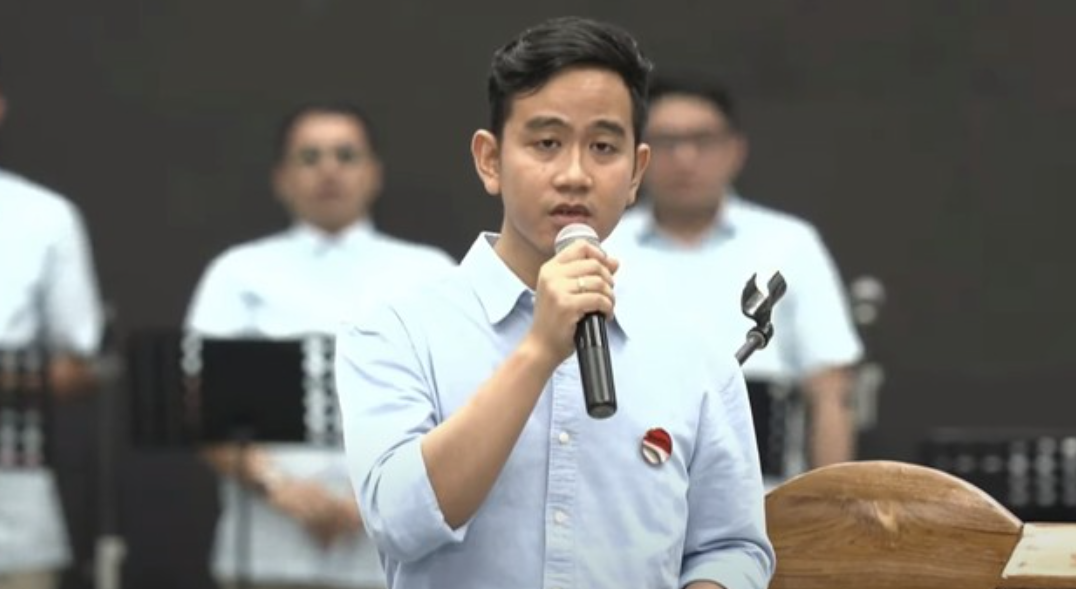 Gibran Rakabuming Raka Cawapres Prabowo, Ketua DPC PDIP Solo: Mas Gibran Tolong Balikin Dong KTA PDIP 