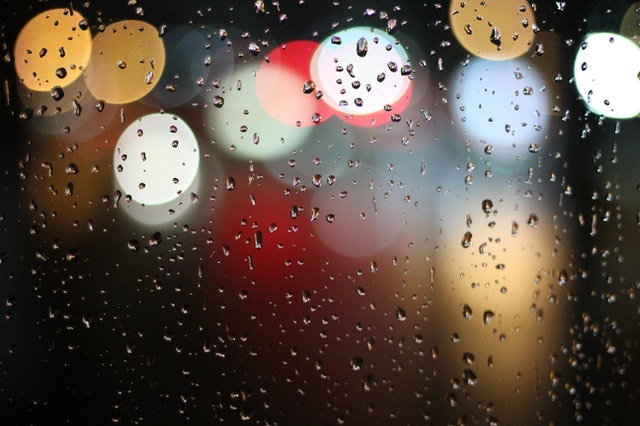 Sedia Payung dan Mantel, Cuaca Jakarta 3 Mei  2022 Didominasi Hujan Ringan