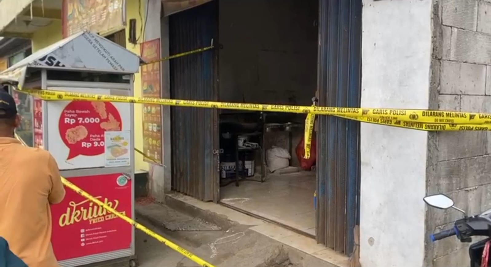 Pengusaha Ayam Goreng Ditemukan Tewas Bersimbah Darah di Dalam Toko Miliknya di Kabupaten Bekasi