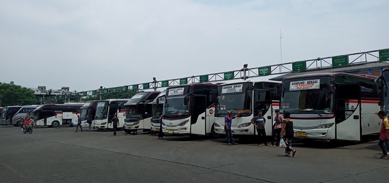Puncak Keberangkatan Libur Nataru Usai, Kepadatan Penumpang Masih Terjadi di Terminal Bus Kota Bekasi