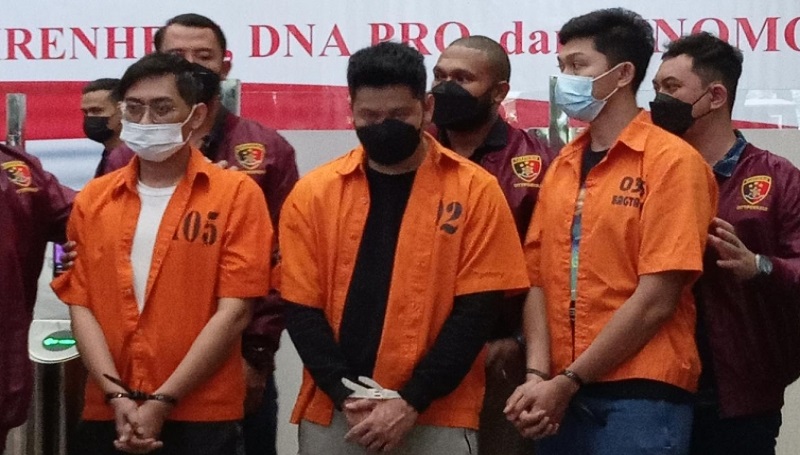 Polisi Bongkar Identitas Bos Besar Binomo, Sayang Tak Bisa Ditangkap