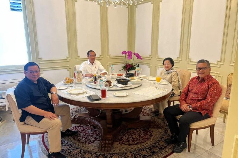 Jokowi Bertemu dengan Megawati di Istana Merdeka, Bahas Pelaksanaan Pemilu 2024