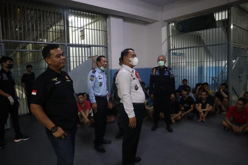 Razia Kamar Tahanan Lapas Kelas IIA Kota Bekasi Bikin Geleng-geleng Kepala, Petugas Temukan Benda Ini