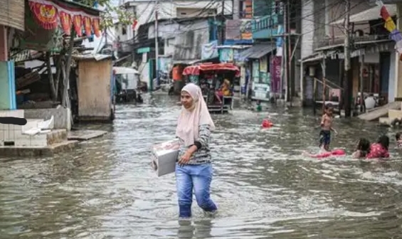 Banjir Datang dan Pergi, Warga Pesisir Jakarta Utara Tetap Waspada