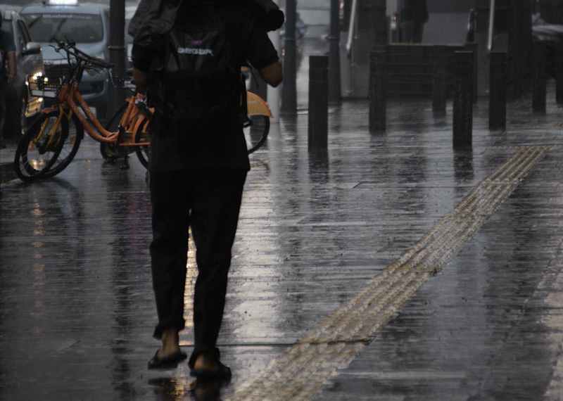 Informasi BMKG: Cuaca Jakarta Hari Ini Cerah Berawan, Hujan Ringan Hingga Hujan Petir, Waspada!