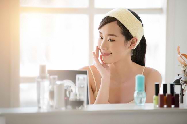 Awas Salah! Begini 6 Urutan Pakai Skincare yang Benar