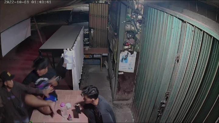 Video Viral Dua Remaja di Bekasi Nyaris Dibegal Saat Bermain Handphone, Polisi Periksa TKP