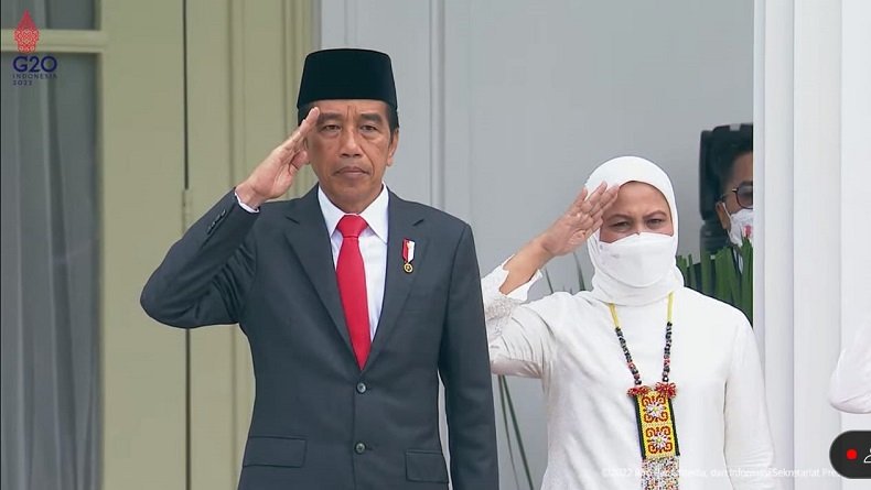 Pimpin Upacara HUT TNI yang Ke-77, Begini Pesan Jokowi untuk TNI-Polri