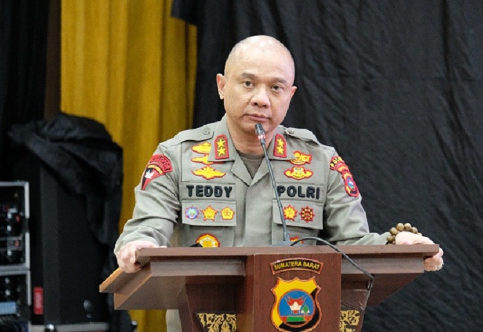 Irjen Teddy Minahasa Dikabarkan Tertangkap Narkoba, Bakal Absen Bertemu Presiden di Istana?