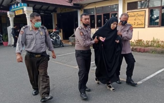 Kapolda Sebut Wanita Jilbab yang Tabrak Kantor Polisi Tidak Berkaitan dengan Terorisme 