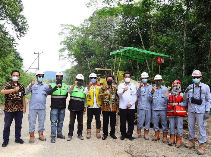 Mengurai Keterisolasian, Pembangunan Jalan Strategis Nasional di Kalimantan Ditargetkan Fungsional 2024