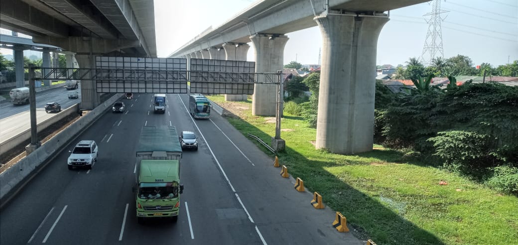  Jadwal Lengkap Pembatasan Truk Angkutan Barang di Jalan Tol Seluruh Indonesia