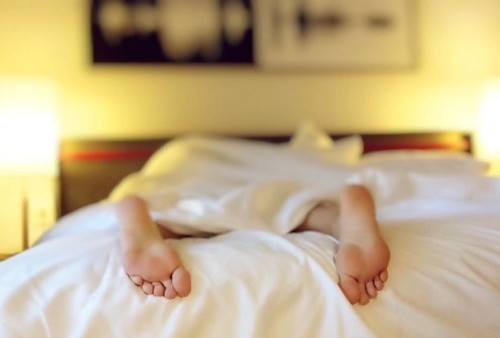Efek Melek di Malam Hari dan Tidur saat Siang, Jawabnya Adalah Penyakit Kronis