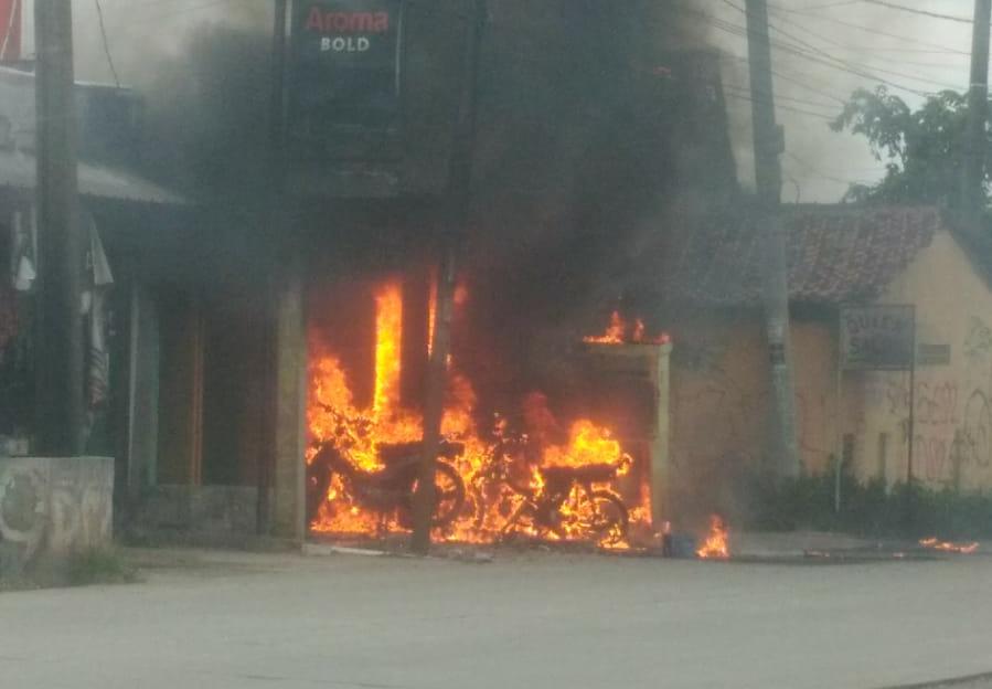 Dikasih Tahu Jangan Perbaiki Pom Mini Pakai Las, Eh Masih Bandel, Warung Sembako di Tangerang Kebakaran