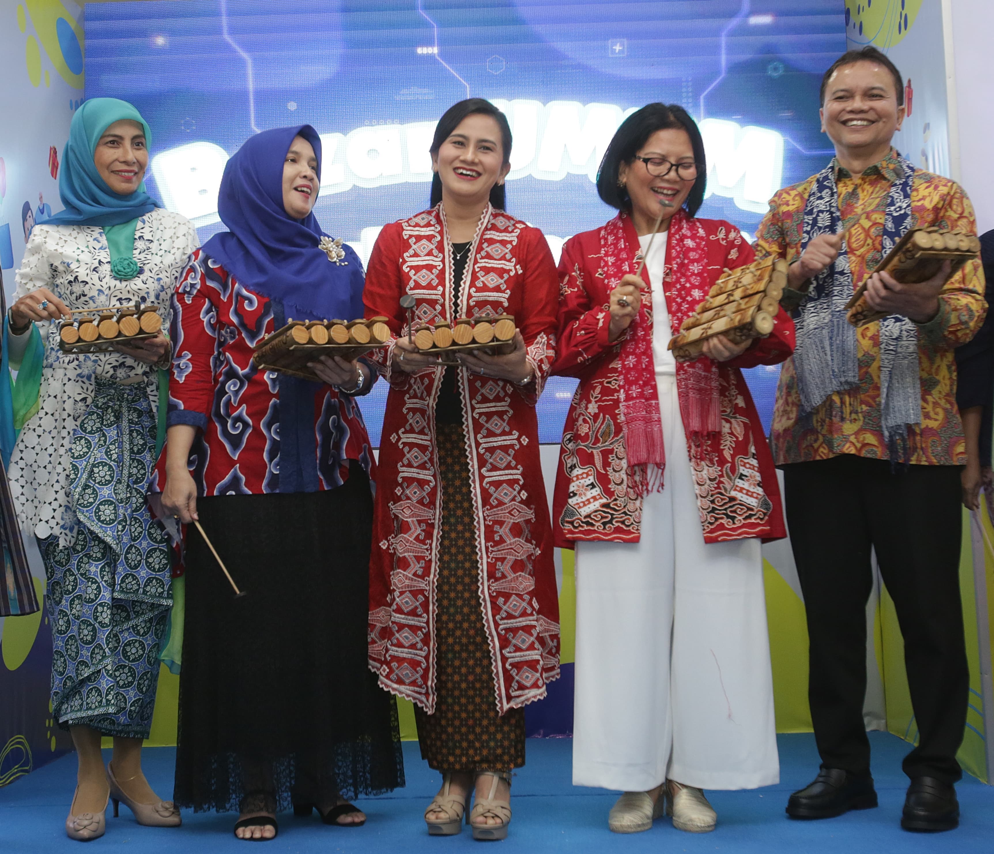 PLN Dorong Belanja Produk Lokal Melalui Bazar UMKM untuk Indonesia