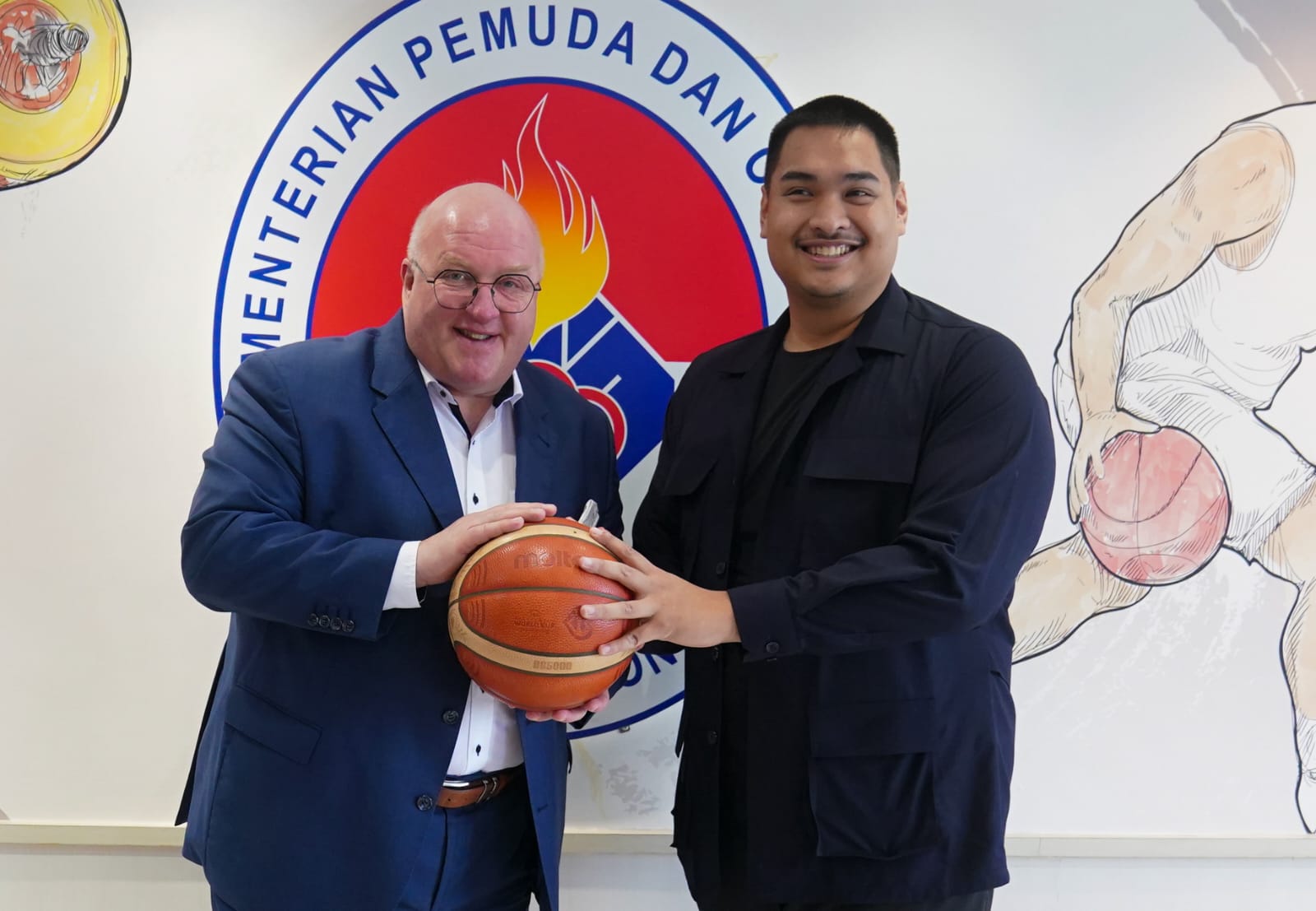 FIBA Dirikan Kantor Perwakilan di Jakarta, Menpora Dito: Wujud Kepercayaan Dunia Basket Berinvestasi pada Indonesia