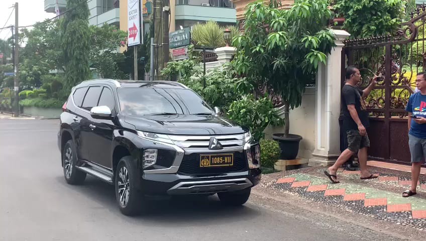 Update: Penggeladahan Rumah Ketua KPK Firli Bahuri di Villa Galaxy Kota Bekasi