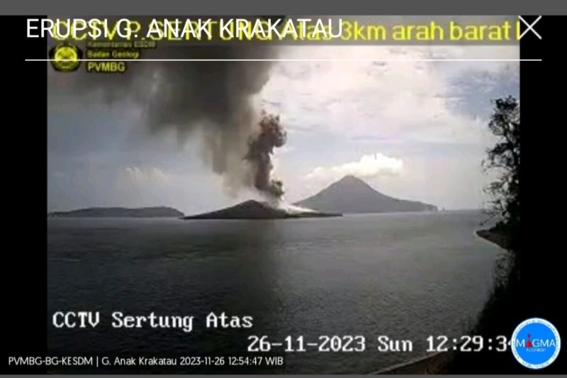 Warga di Minta Waspada, Gunung Anak Krakatau Mulai Erupsi Lagi