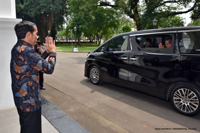 Ditanya Pertemuan dengan SBY di Istana Bogor Bahas Demokrat Masuk Kabinet, Jokowi: Rahasia 